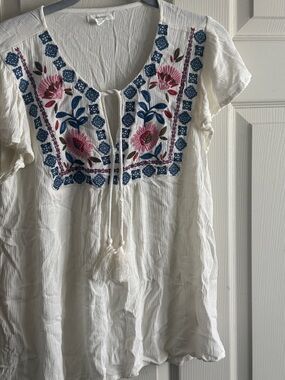 Maurices White Peasant Top with Pink and Blue Floral Embroidery